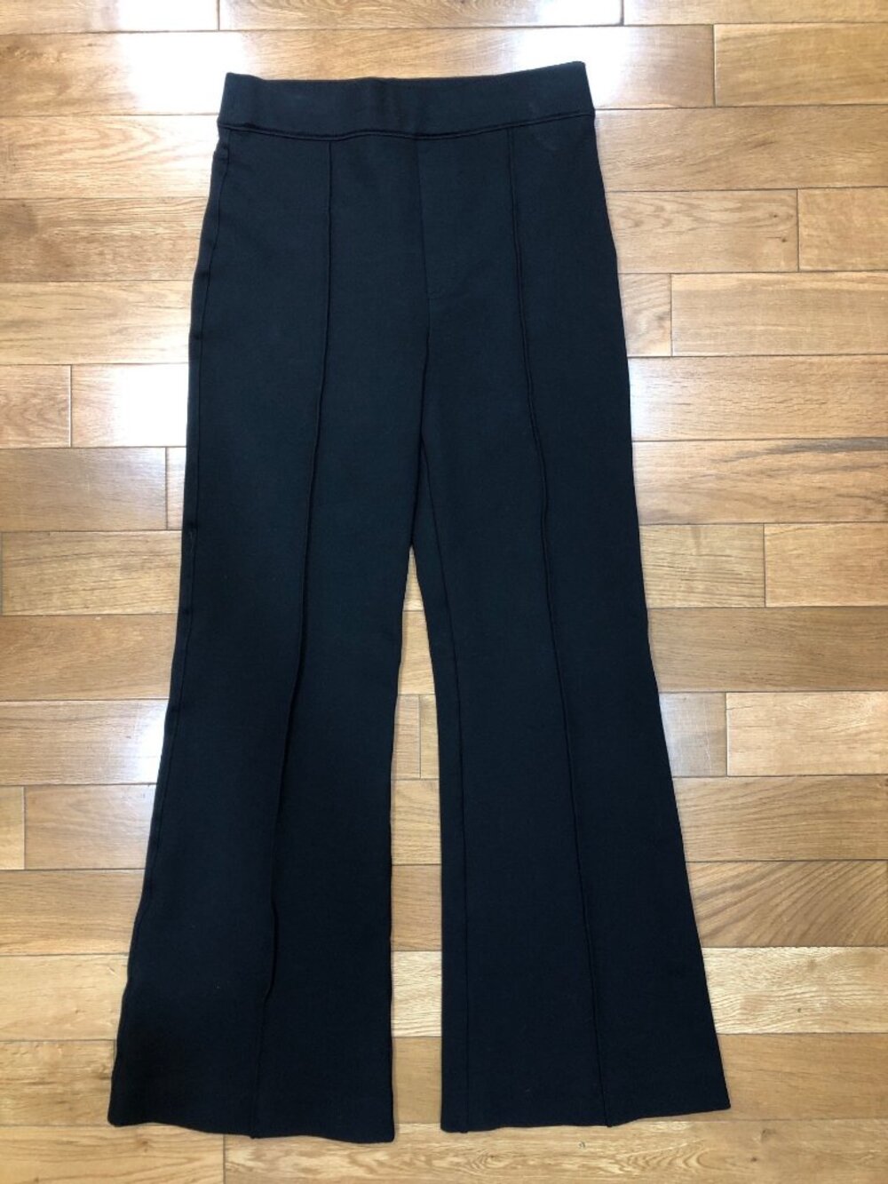 Spanx Black Flare Leg Pull On Pants Size M Travel Chic Modern Minimalist